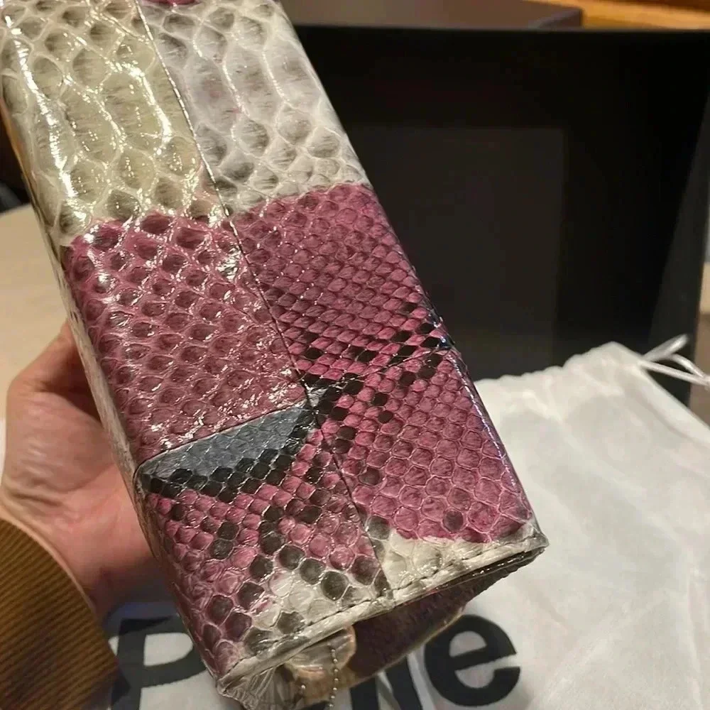 ๐NWT/Exotic Collection Python ๐ Pelle clutch - Picture 5 of 7
